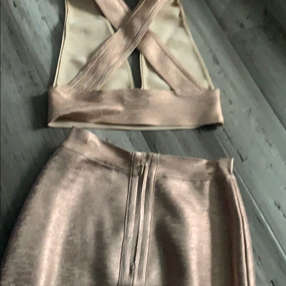 Two piece set - Picture 7 of 7